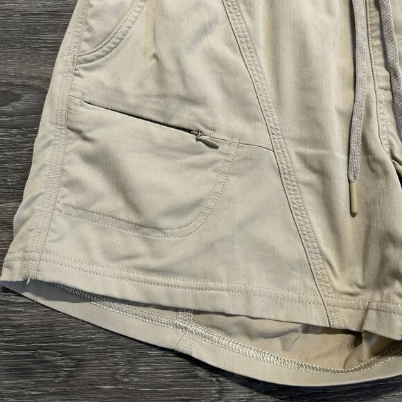 The North Face Shorts Medium Lightweight Outdoors Stretch Chino Pockets Tan - Picture 9 of 10